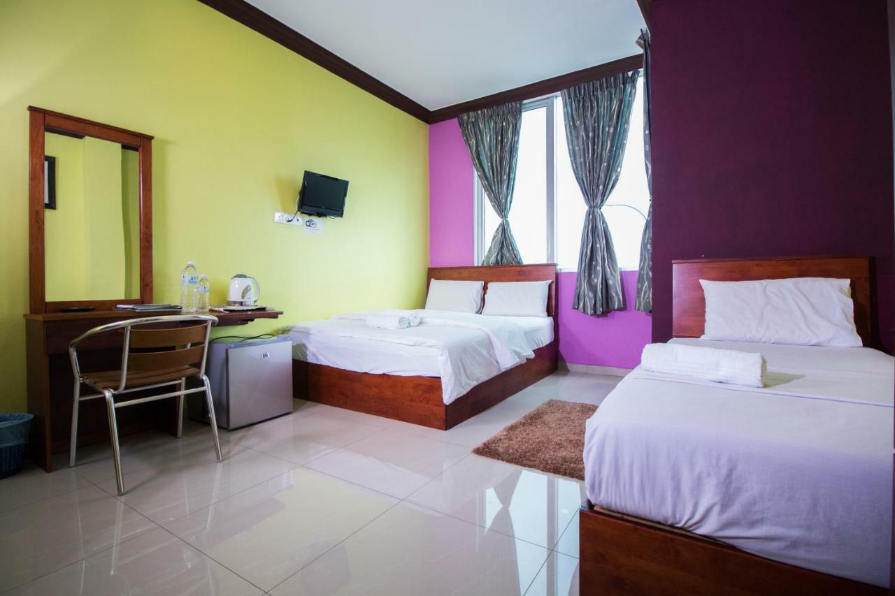 Saujana City Hotel Bandar Saujana Putra Екстериор снимка