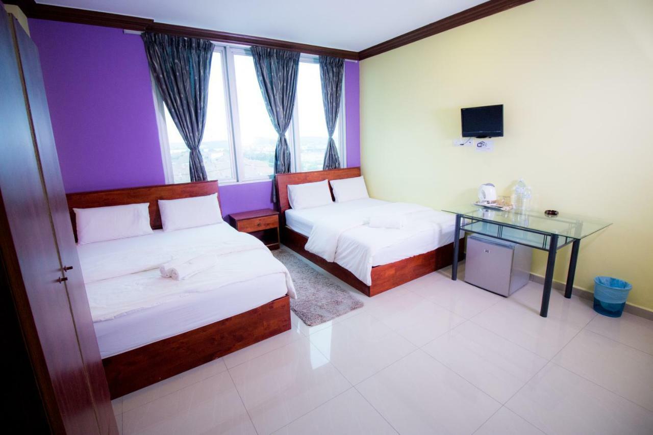 Saujana City Hotel Bandar Saujana Putra Екстериор снимка