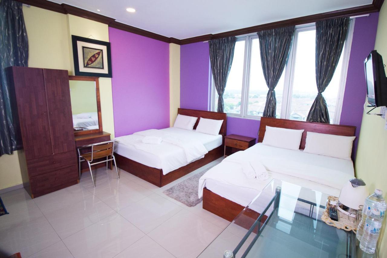 Saujana City Hotel Bandar Saujana Putra Екстериор снимка